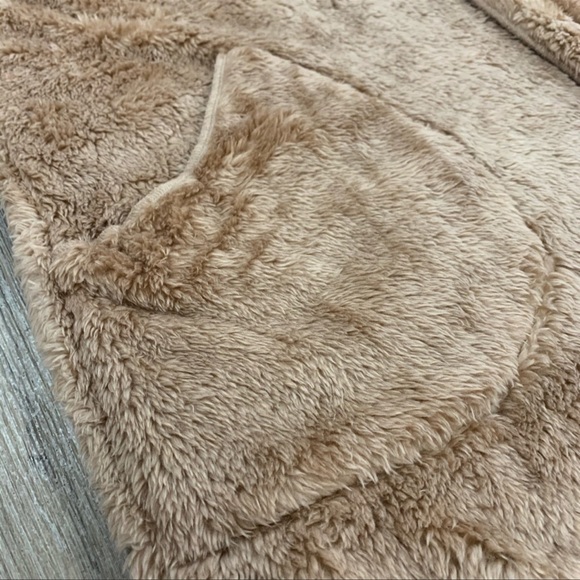 Fuzzy Teddy Bear vest open pockets hood long sleeveless tan 2X - Picture 3 of 3